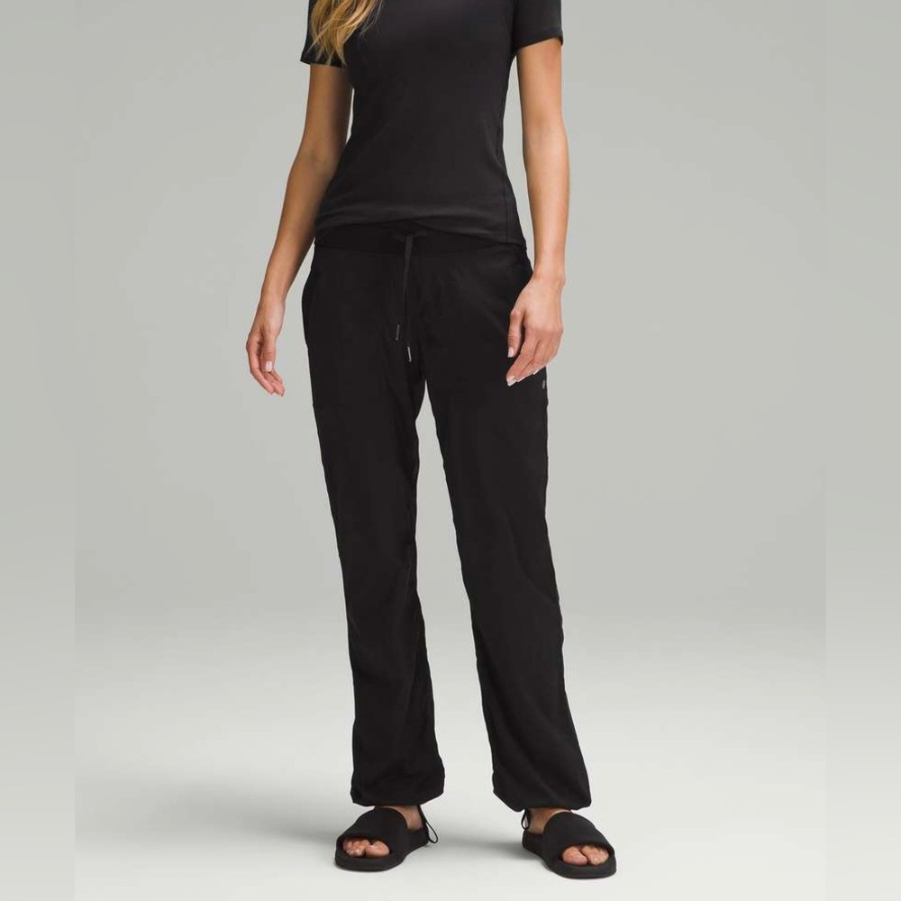 Lululemon Dance Studio Mid-Rise Pant
Size-4